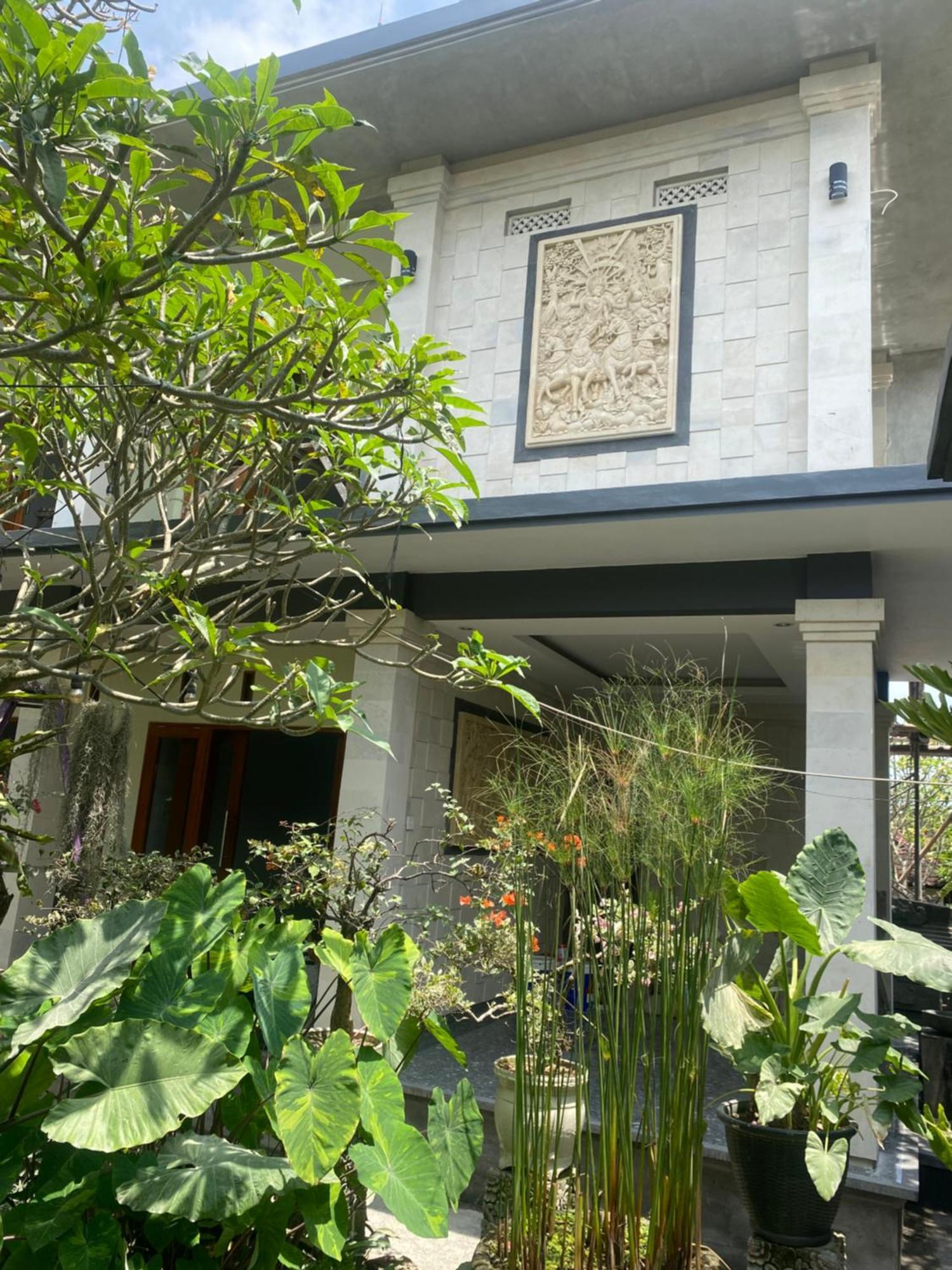 Suryadina Guest House Ubud Exterior foto