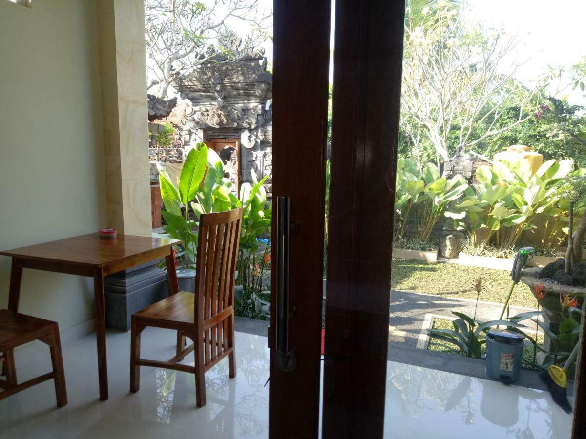 Suryadina Guest House Ubud Exterior foto