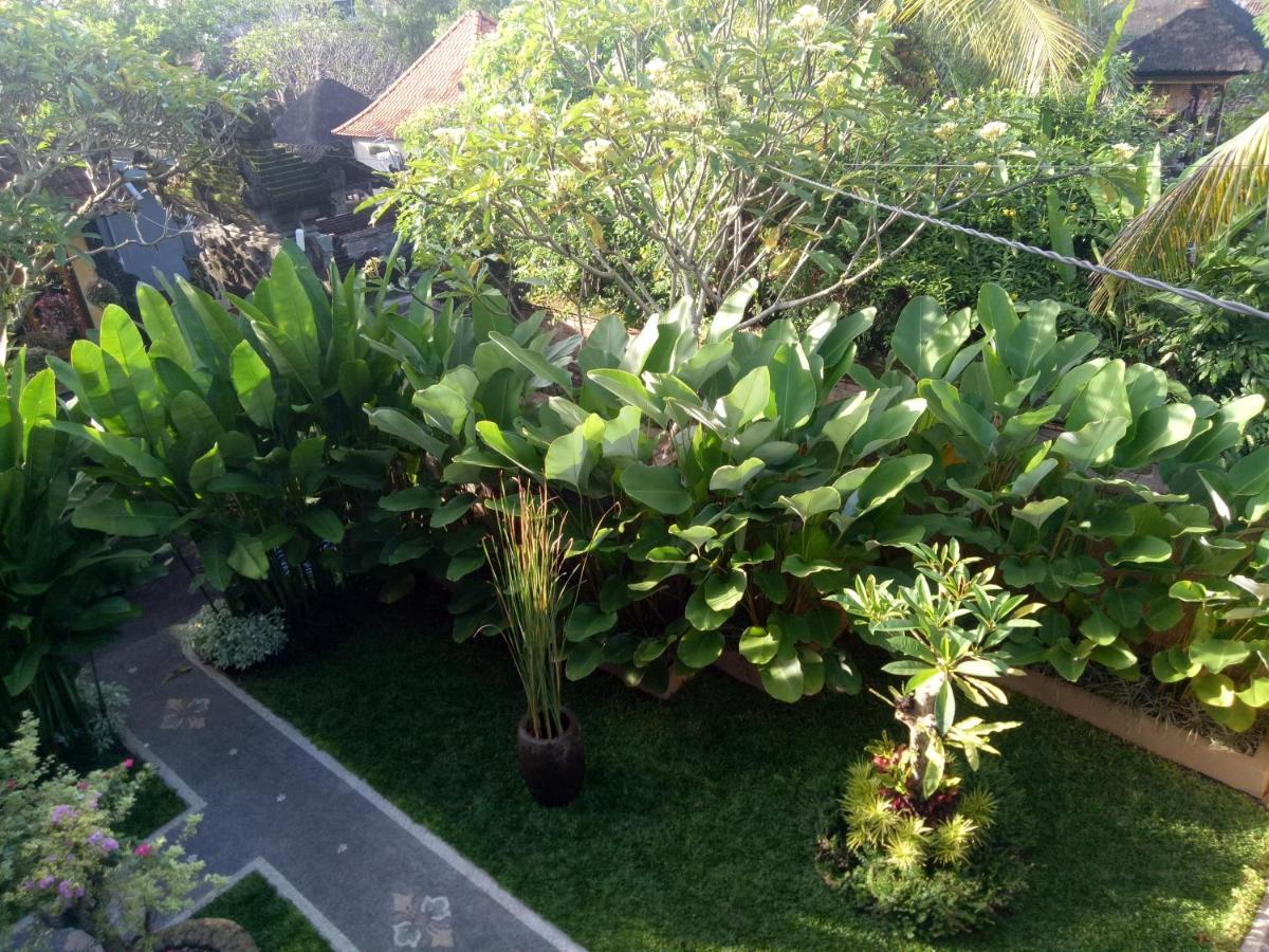 Suryadina Guest House Ubud Exterior foto